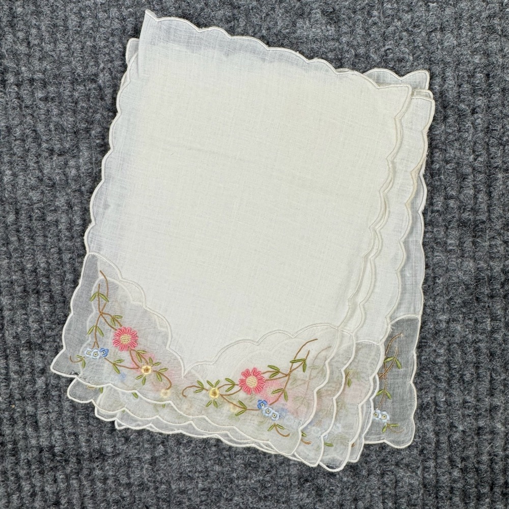 Vtg 30s40s Embroidered Cocktail Napkins SET of 6 Linen Floral Applique Scalloped